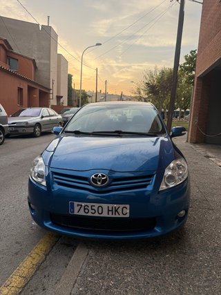 Toyota Auris 2012