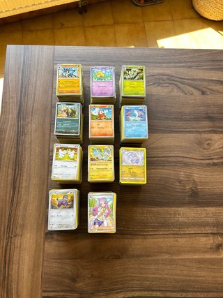 Sobre de 30 cartas Pokémon variadas