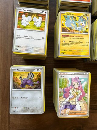 Sobre de 30 cartas Pokémon variadas