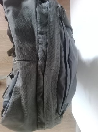 Mochila Osprey Xenith 75 Gris