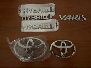 Insignias Toyota Híbrido Yaris