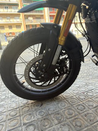 Triumph Scrambler 400 XC