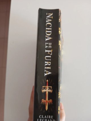 Nacida de la Furia. Empirium, 1