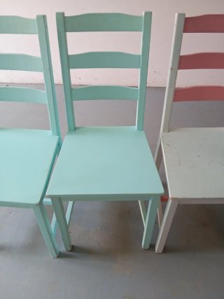 4 Sillas de Madera Pintadas