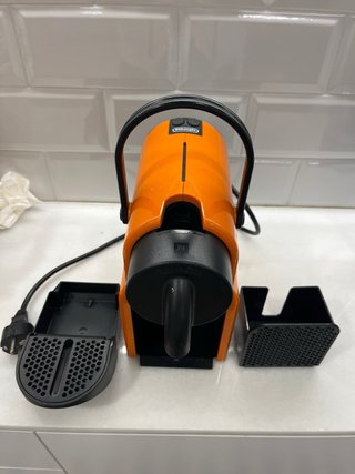 Cafetera Nespresso De'Longhi