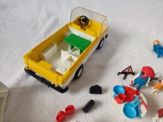 Lote Playmobil Autocaravana y Figuras