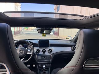 Mercedes-Benz Clase CLA 2015