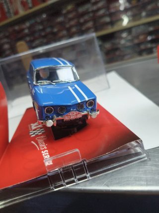 Scalextric Renault 8 ref 63160
