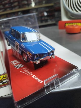 Scalextric Renault 8 ref 63160