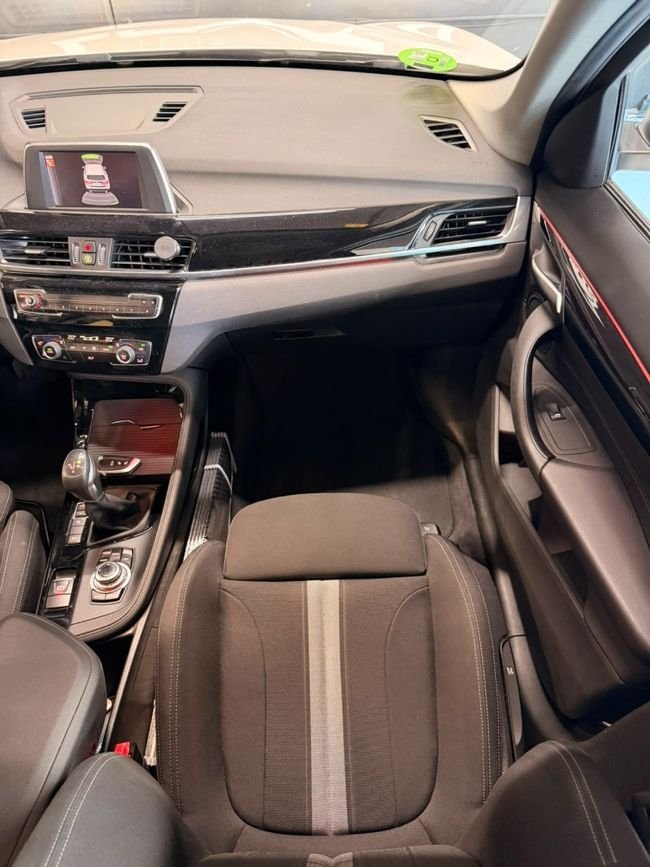 BMW Serie 1 2015, foto 12