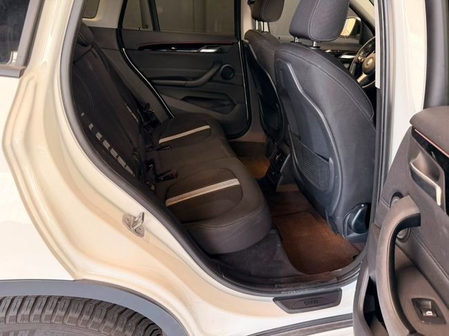 BMW Serie 1 2015, foto 14