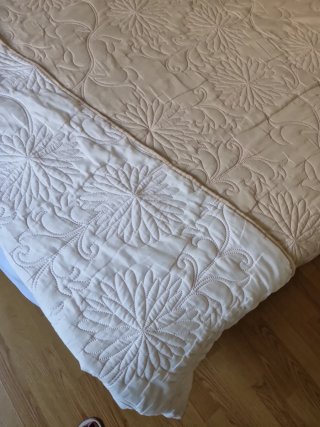 Funda de cama beige  manta  150 tramas colcha