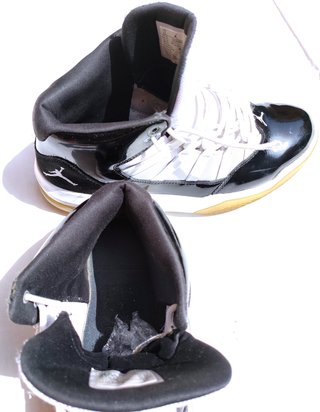 Jordan MAX AURA Talla 45