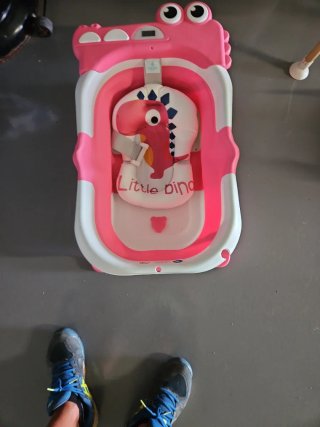 Bañera para bebé con diseño de dinosaurio