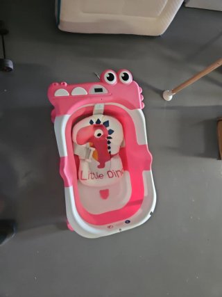 Bañera para bebé con diseño de dinosaurio