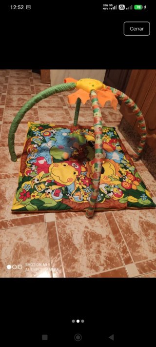 Manta de actividades para bebé