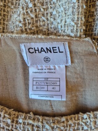 Conjunto Chanel Chaqueta y Falda Tweed Beige
