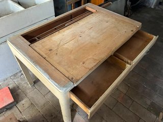 Tavolo Romagnolo anni '40 con tagliere