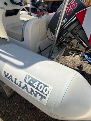Zodiac 4m 25CV, remolque y documentación