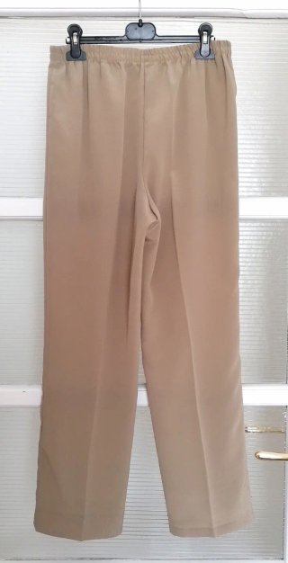 Pantaloni estivi leggeri taglia M