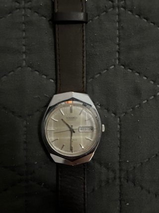 Reloj Seiko Marrón y Plateado