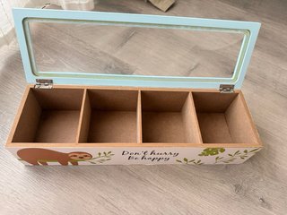 Caja decorada con separadores de madera 33 x 10