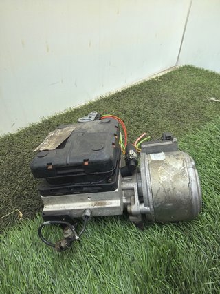 Bomba Suspensión Citroen C5 9654068680