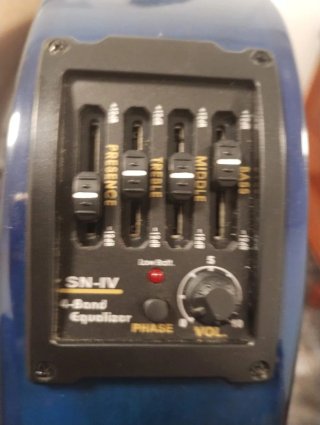 Guitarra Stagg Amplificada Azul (PARA RESTAURAR)