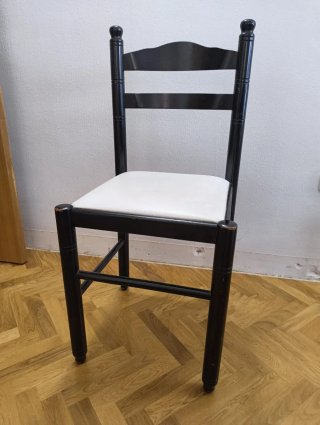 Mesa extensible y 4 sillas