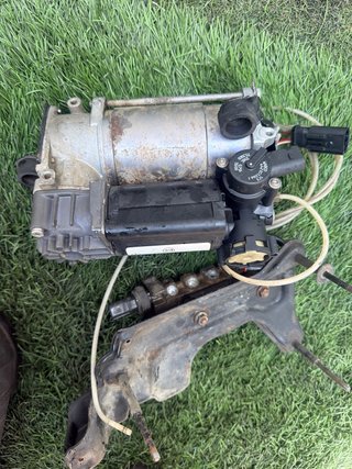 Bomba Suspensión Peugeot 206