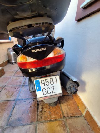 Suzuki Burgman 125cc 2007 Negra