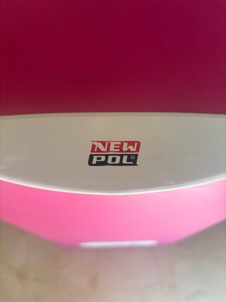 Nevera eléctrica rosa