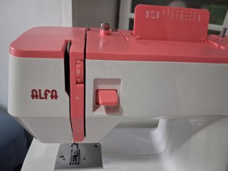 Máquina de coser Alfa Style 20 – Muy poco uso