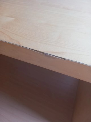 Cómoda, estantería y escritorio de madera
