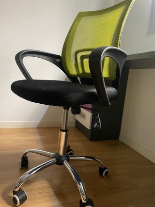 Escritorio y silla