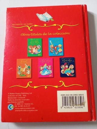 Dos libros de cuentos El Rey Arturo y Pulgarcito