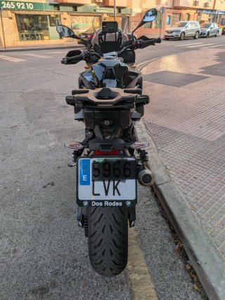 BMW S 1000 XR Negra
