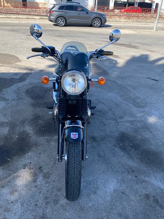 Triumph Bonneville T100 Negra