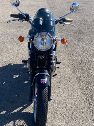 Triumph Bonneville T100 Negra