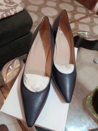 Zapatos de tacón azules oscuros