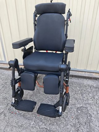 Silla de ruedas vermeiren inovys II evo.