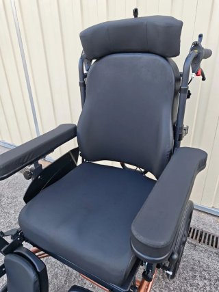 Silla de ruedas vermeiren inovys II evo.