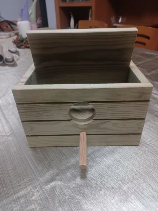 Nido de madera para pájaros