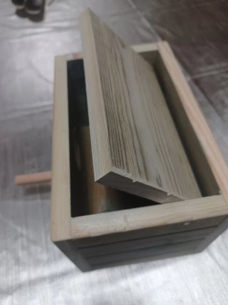 Nido de madera para pájaros
