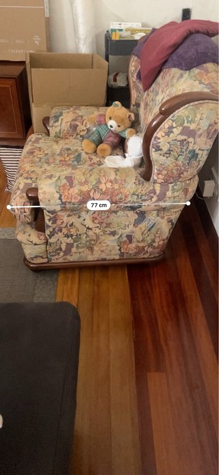 Sillón individual tapizado floral