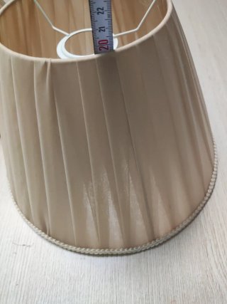 2 tulipas de hierro y tela beige