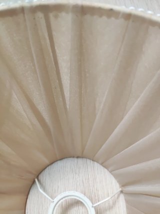 2 tulipas de hierro y tela beige