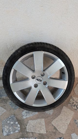 Llanta 17 Ford Focus