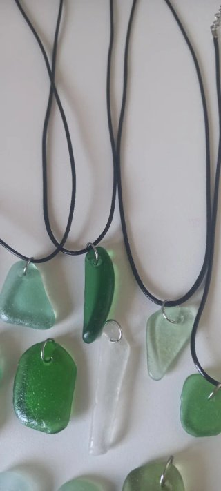Collar de Cristal Marino Corazón Verde.