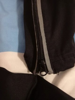 Pantalon sportivo con cerniere alle caviglie